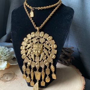 VTG- Goldette- Majestic ‘70s Egyptian Revival Medallion Necklace- J-Hook